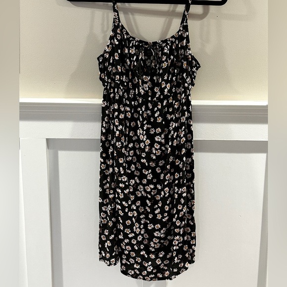 Billabong Dresses & Skirts - Floral Black Dress